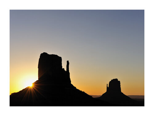 MITTEN BUTTES ( ARIZONA, USA) van Alain Ernoult, Fotografie te koop op Singulart