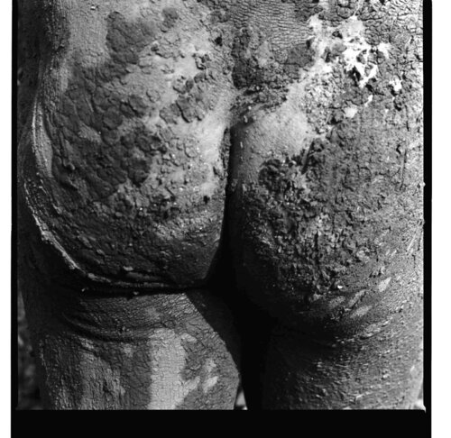CORPS TELLURIQUE 3 van gilles Arnould, Fotografie te koop op Singulart