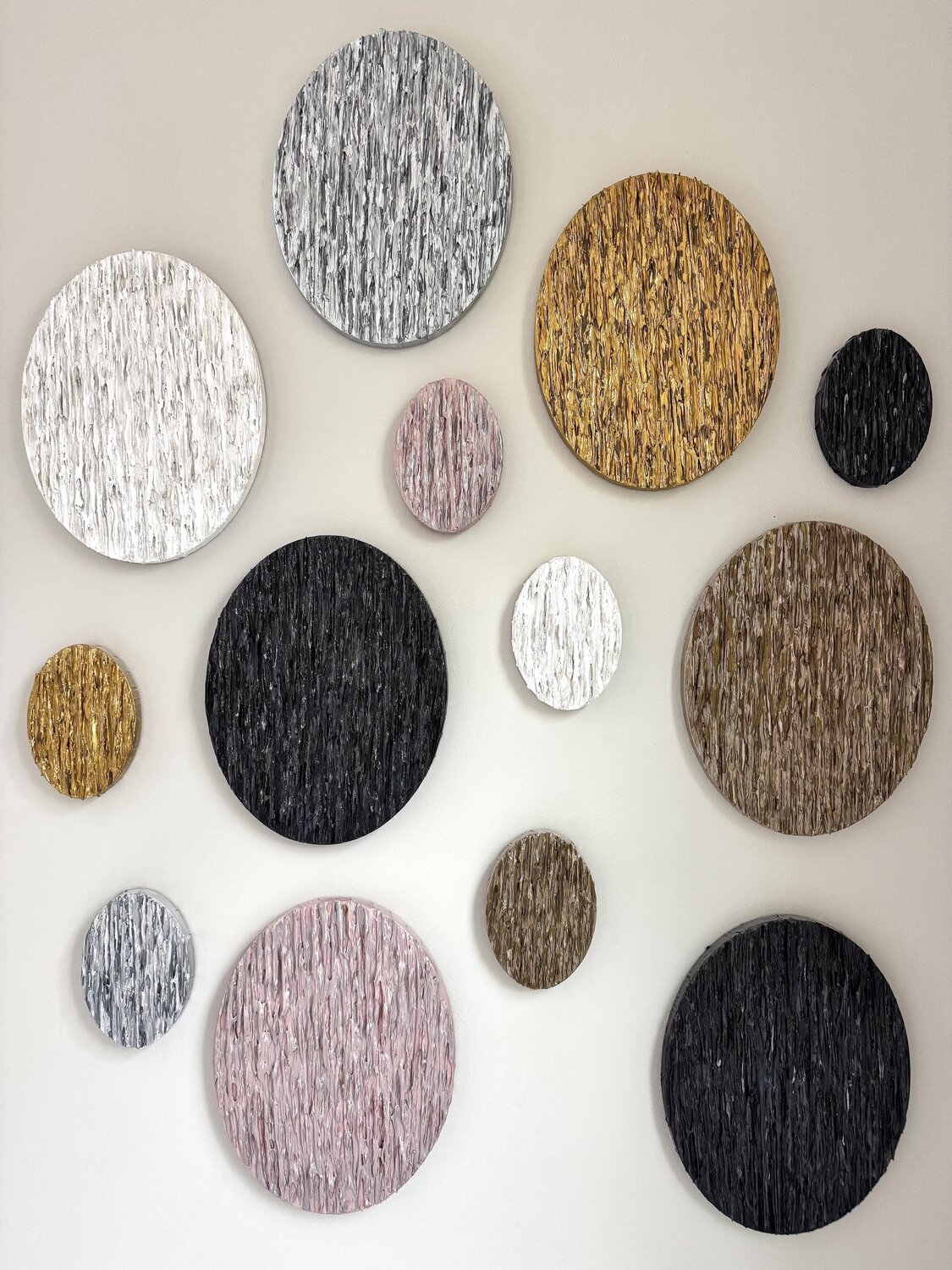“ODE” - Composition of 7 Oval Paintings 11x14 and 6 Oval paintings 7x5 inches Daniela Pasqualini Dipinto originale in vendita