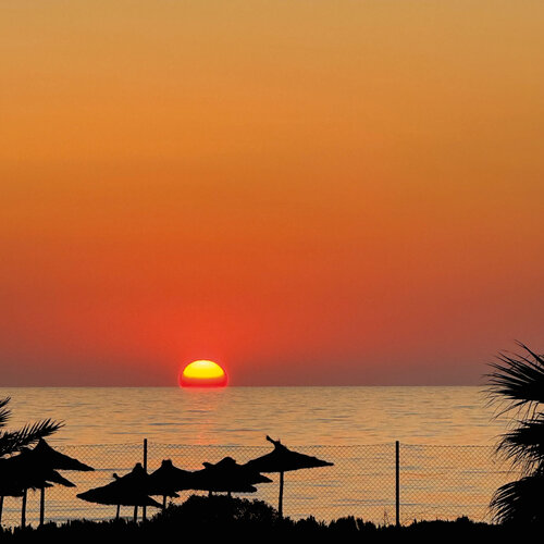 Sonnenaufgang III by Marion Kotyba, 디지털 for Sale on Singulart