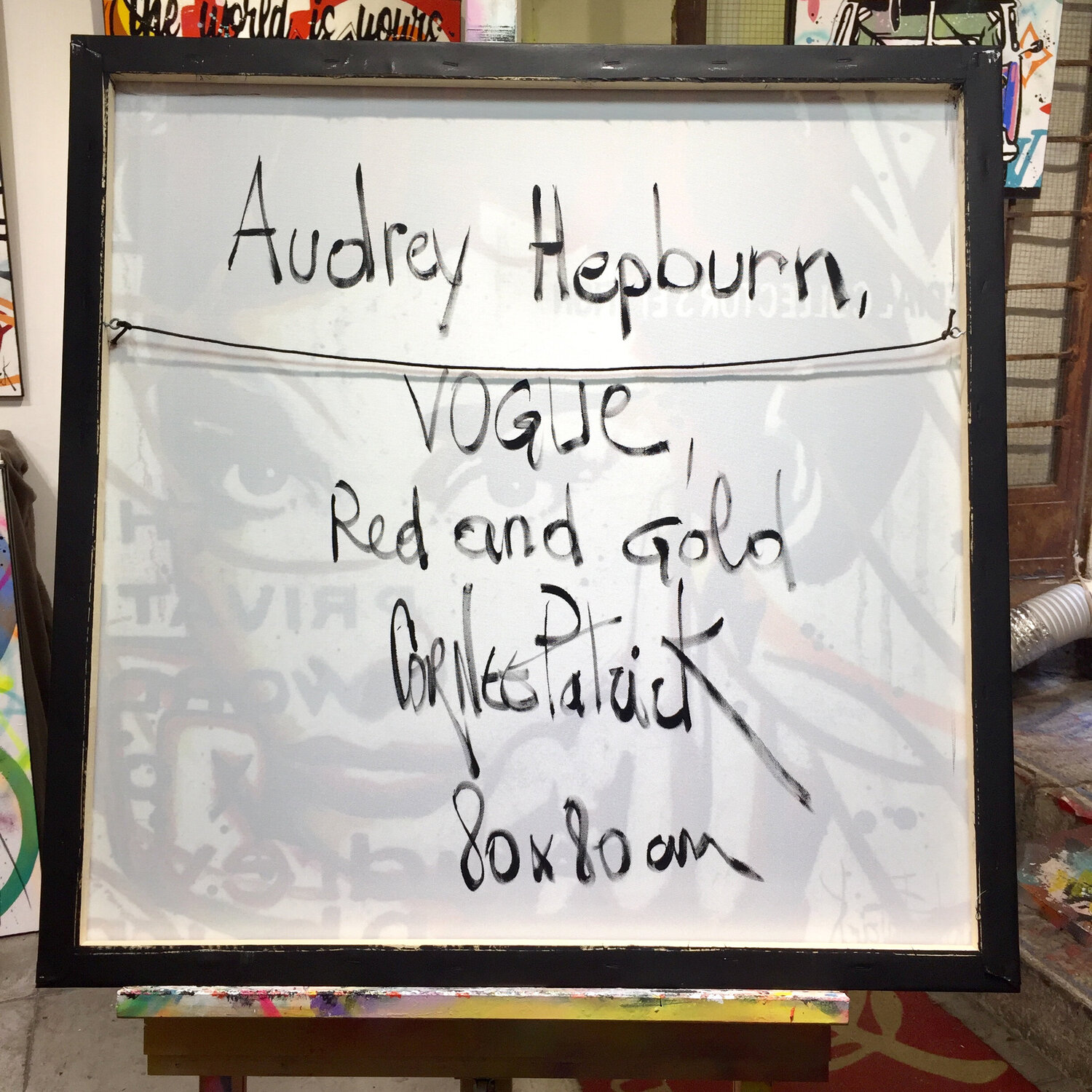 Audrey Hepburn, vogue, red and gold - Patrick Cornée - Acryl, Öl auf  Leinwand, image size:1500x1500