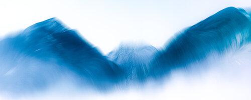 abstract mountains par Igor Vitomirov, Photographie en vente sur Singulart