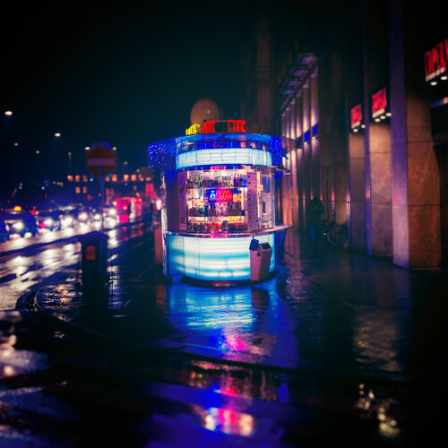 wiener würstel#2 par Igor Vitomirov, Photographie en vente sur Singulart