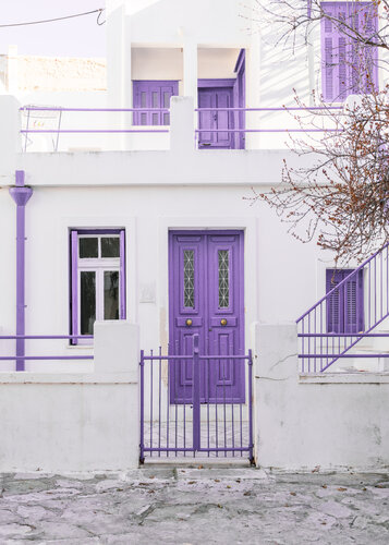 greek street#4 par Igor Vitomirov, Photographie en vente sur Singulart