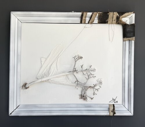 Lo que no cae by JO WU, Other Media for Sale on Singulart