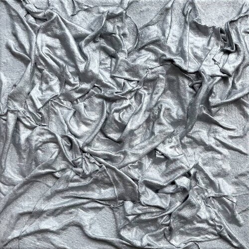 Textured Silver Folds on Canvas von Lucy Moon, Malerei kaufen auf Singulart