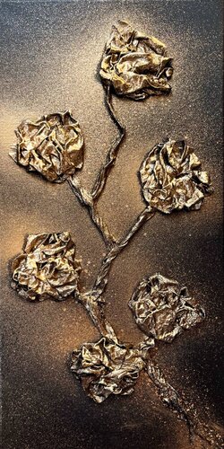 A Flower Born of Night and Light di Lucy Moon, Pittura in vendita su Singulart