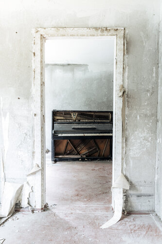 Requiem pour pianos 92 von romain thiery, Fotografie kaufen auf Singulart