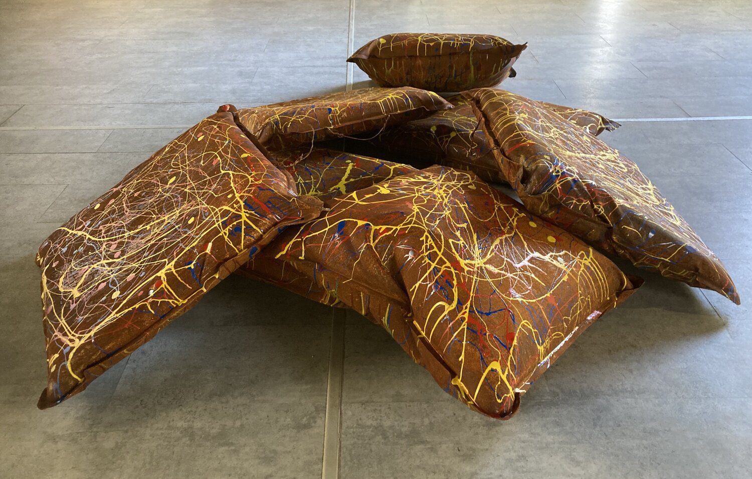 CUSCINI (installazione modulare) Valter Vari