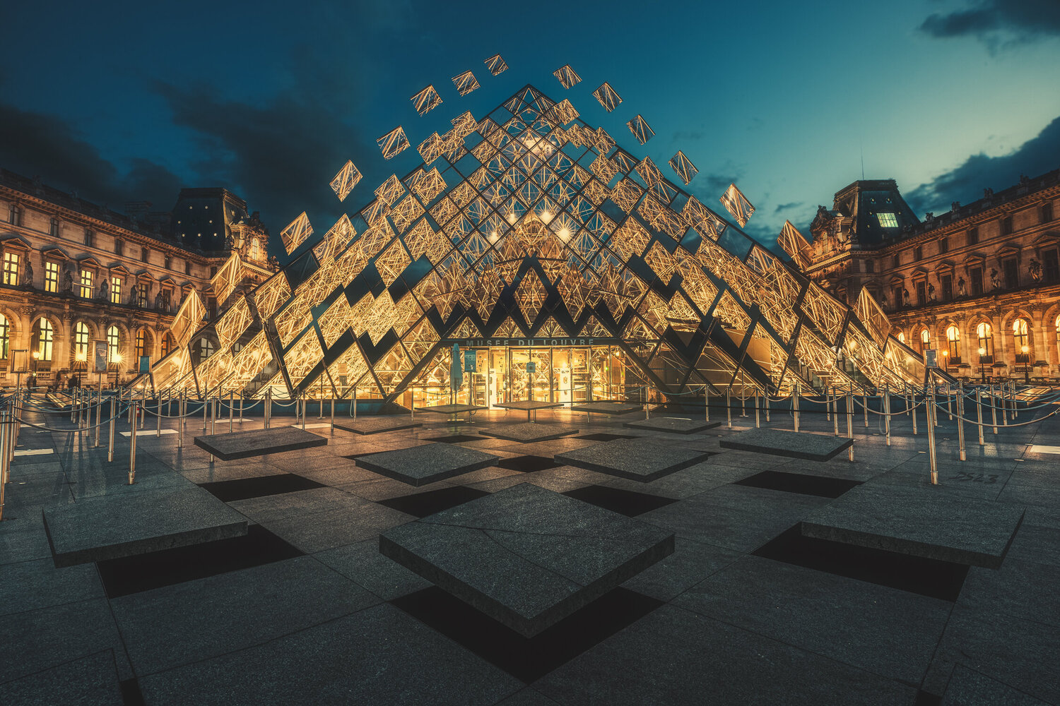 Les Losanges du Louvre Dr Speed