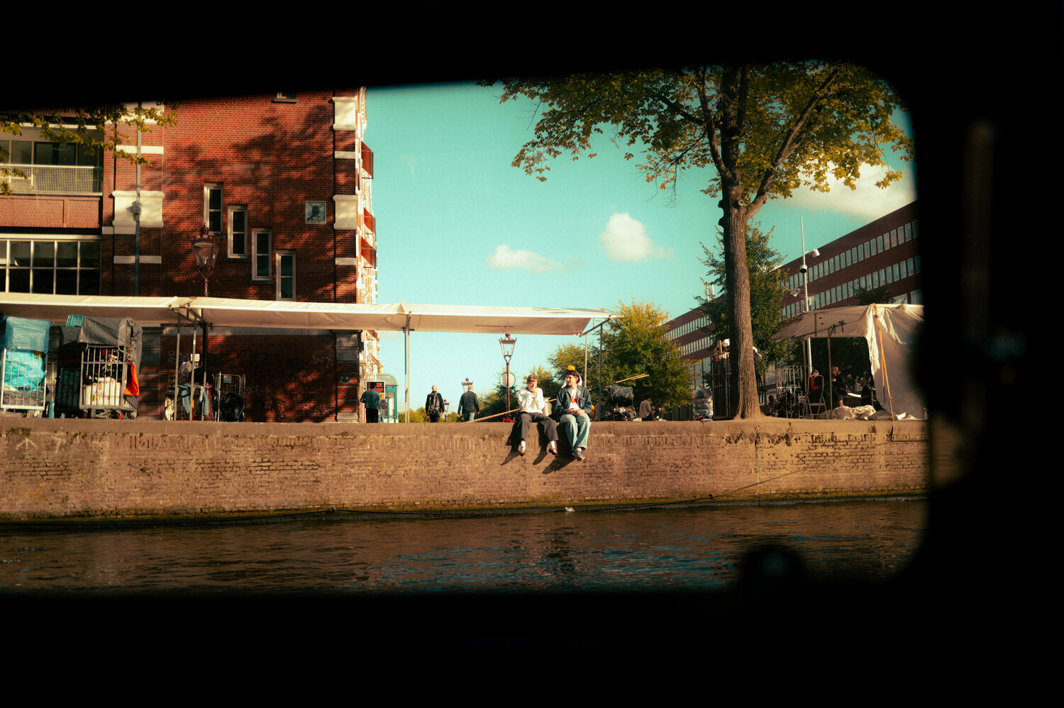 Chill Out by the Canal Pedro Patrício Fotografie zu verkaufen