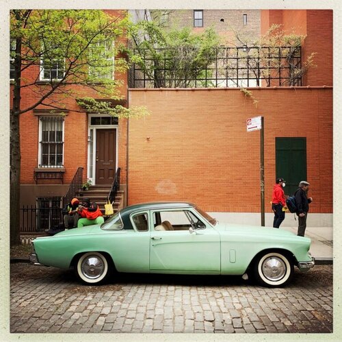 Untitled (Getaway Cars in The West Village City ) di Mark S. Borden aka Egospeed, Stampa in vendita su Singulart