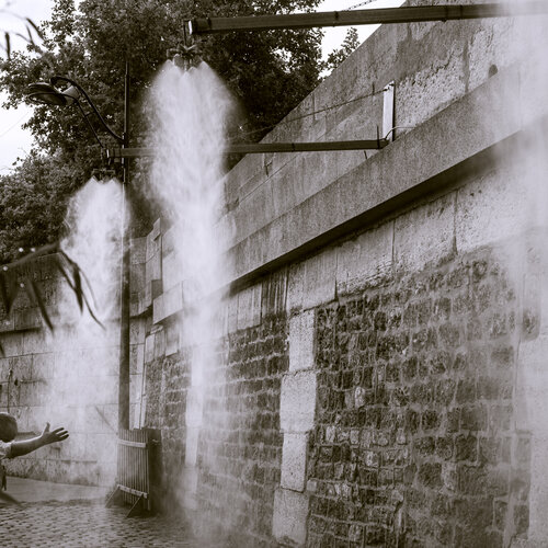 Thirsty city, cruel heat von Marcel van Beek, Fotografie kaufen auf Singulart