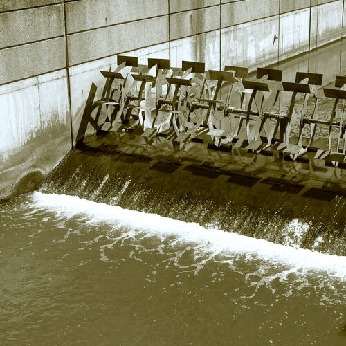 Wasserrad di Marcel van Beek, Fotografia in vendita su Singulart