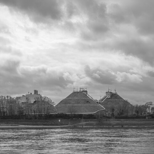Tempel des Schlamms di Marcel van Beek, Fotografia in vendita su Singulart