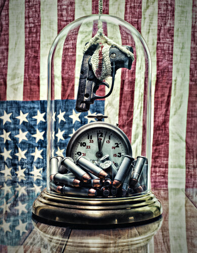 Guns in America #20 par Jeff Corwin, Photographie en vente sur Singulart