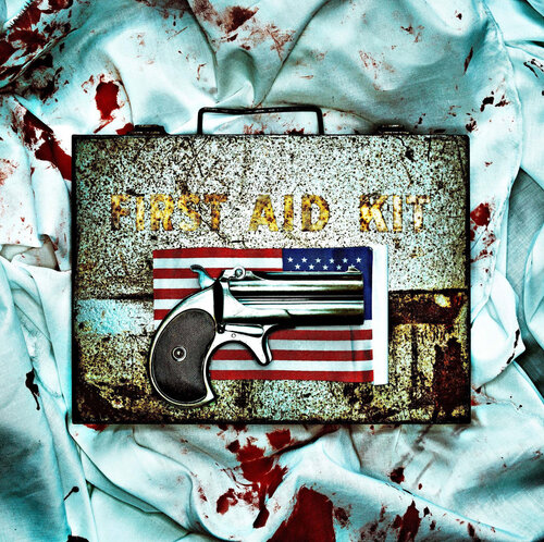 "Guns in America #15 di Jeff Corwin, Fotografia in vendita su Singulart