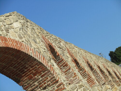 3 obras de arte - 21-09-2025 - aqueduto romano de aguas livre a beleza de Portugal -  venda em fformato para imprimir di Celso PREI, Digitale in vendita su Singulart