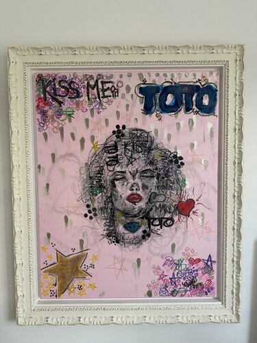 Kiss me by Thomas Martin, Painting for Sale on Singulart