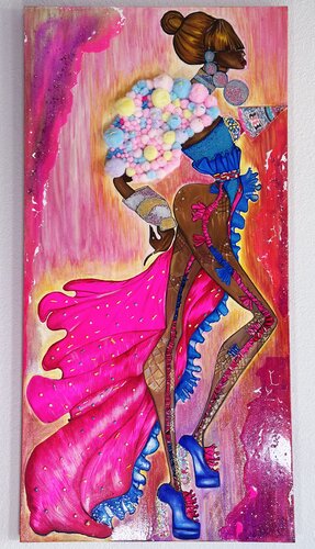 Queen Baskina (Mixed Media with Baskin-Robbins Packaging, Resin Liquid Art & Couture Detailing) von Dina Kabdolla, Malerei kaufen auf Singulart