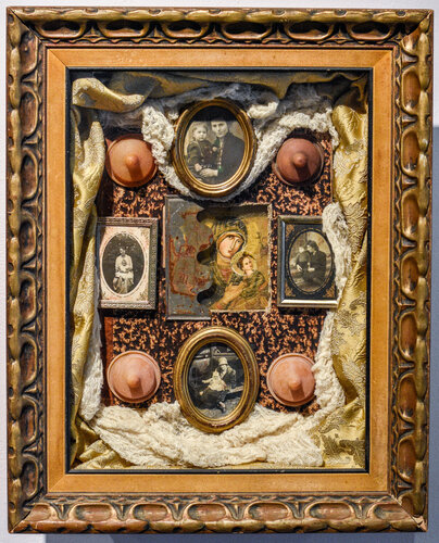 Madonna aux Mamelons di Diane Keane, Altri media in vendita su Singulart