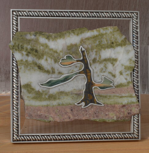 Stone Inlay Wall Hanging von Wesley Harris, Skulptur kaufen auf Singulart