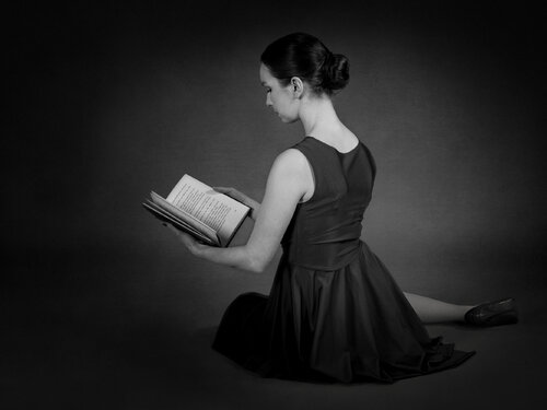 Enlightened by Harri Perunka, 사진 for Sale on Singulart