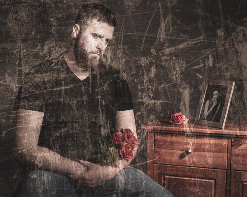 Pain by Harri Perunka, 사진 for Sale on Singulart
