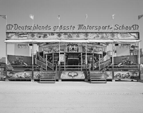 The great Motorshow de Stefan Neubauer, Fotografía a la venta en Singulart