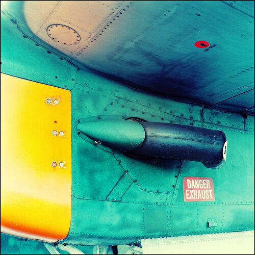 Danger Exhaust di Stefan Neubauer, Fotografia in vendita su Singulart