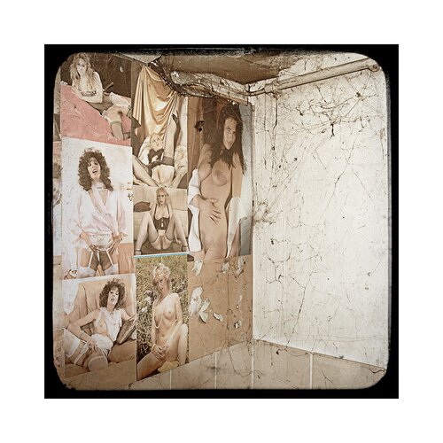 Pausenraum-Romantik #1 by Stefan Neubauer, Photography for Sale on Singulart