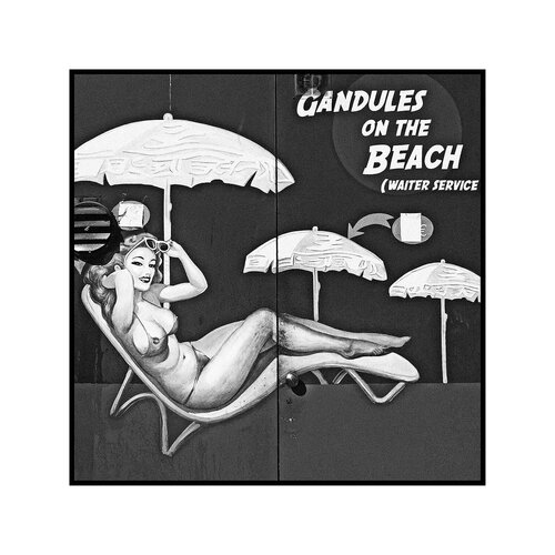 Spanische Siesta - Barcelona Beach Stefan Neubauer