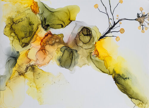 “Golden Flow” – Alkohol Ink Kunstwerk in warmen Farbtönen auf Syntec Paper by Gabriele Hofer, Work on Paper for Sale on Singulart