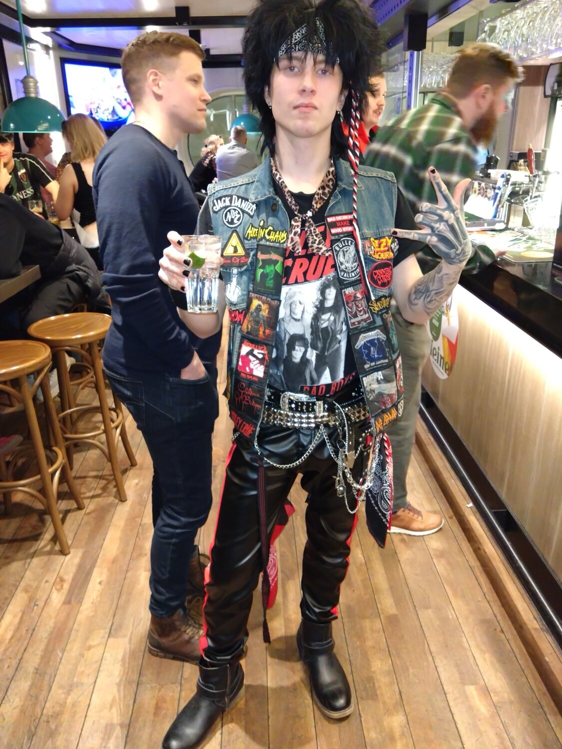Mr Punk Rocker Henrik Hill