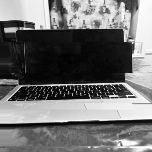Noir Computer von Amanda Harris, Fotografie kaufen auf Singulart
