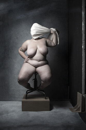 Modèle vivant. Paris, novembre 2024. van Sarmento Ludovic, Fotografie te koop op Singulart