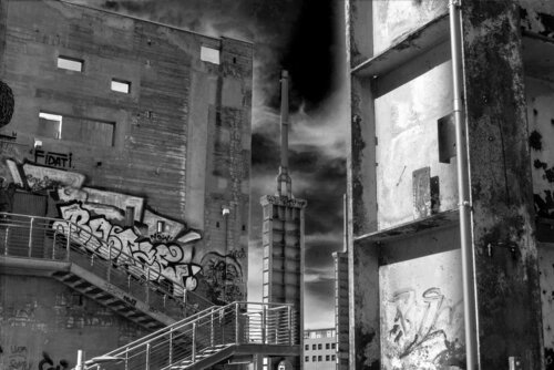 Metropolis 3 by Mauro Marletto, 사진 for Sale on Singulart