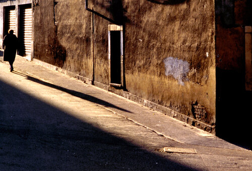 L'ombra cammina con noi di Mauro Marletto, Fotografia in vendita su Singulart