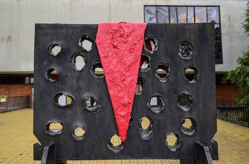 Composition two (Comrades & Friends) van Nikola Nikolić, Schilderij te koop op Singulart