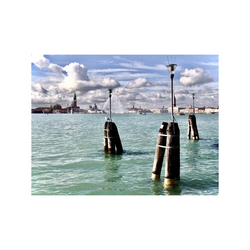 Floating Pearls  Adrift di Cecilia Finotti, Fotografia in vendita su Singulart