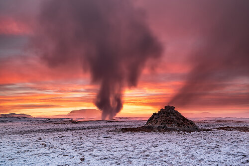 Hverir Geothermal Area at Sunrise in Northeastern Iceland van Luigi Morbidelli, Fotografie te koop op Singulart