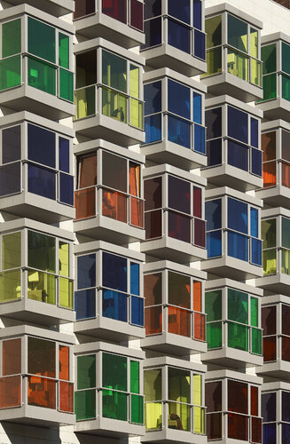 Chromatic Balconies, Bilbao von Sigitas Baltramaitis, Fotografie kaufen auf Singulart