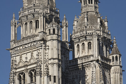 Gothic Majesty of Tours Cathedral von Sigitas Baltramaitis, Fotografie kaufen auf Singulart