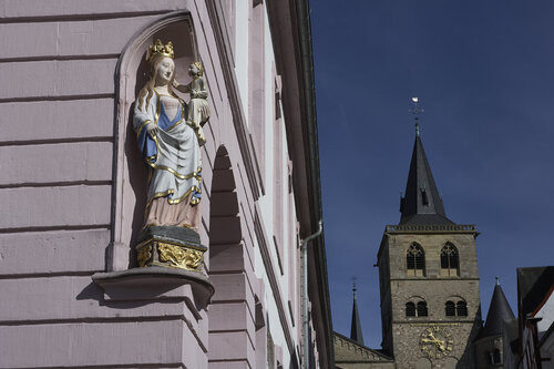 Quiet Intercession, Trier von Sigitas Baltramaitis, Fotografie kaufen auf Singulart