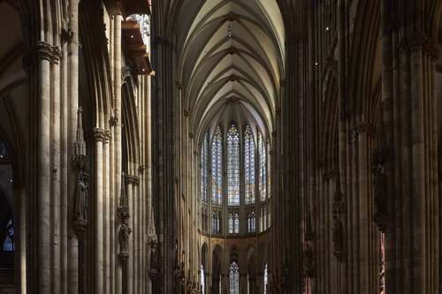Vertical Silence, Cologne Cathedral von Sigitas Baltramaitis, Fotografie kaufen auf Singulart