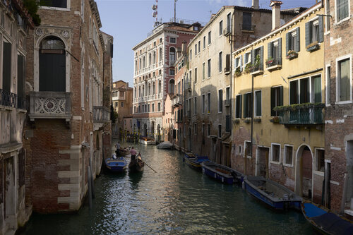 Canal Light von Sigitas Baltramaitis, Fotografie kaufen auf Singulart