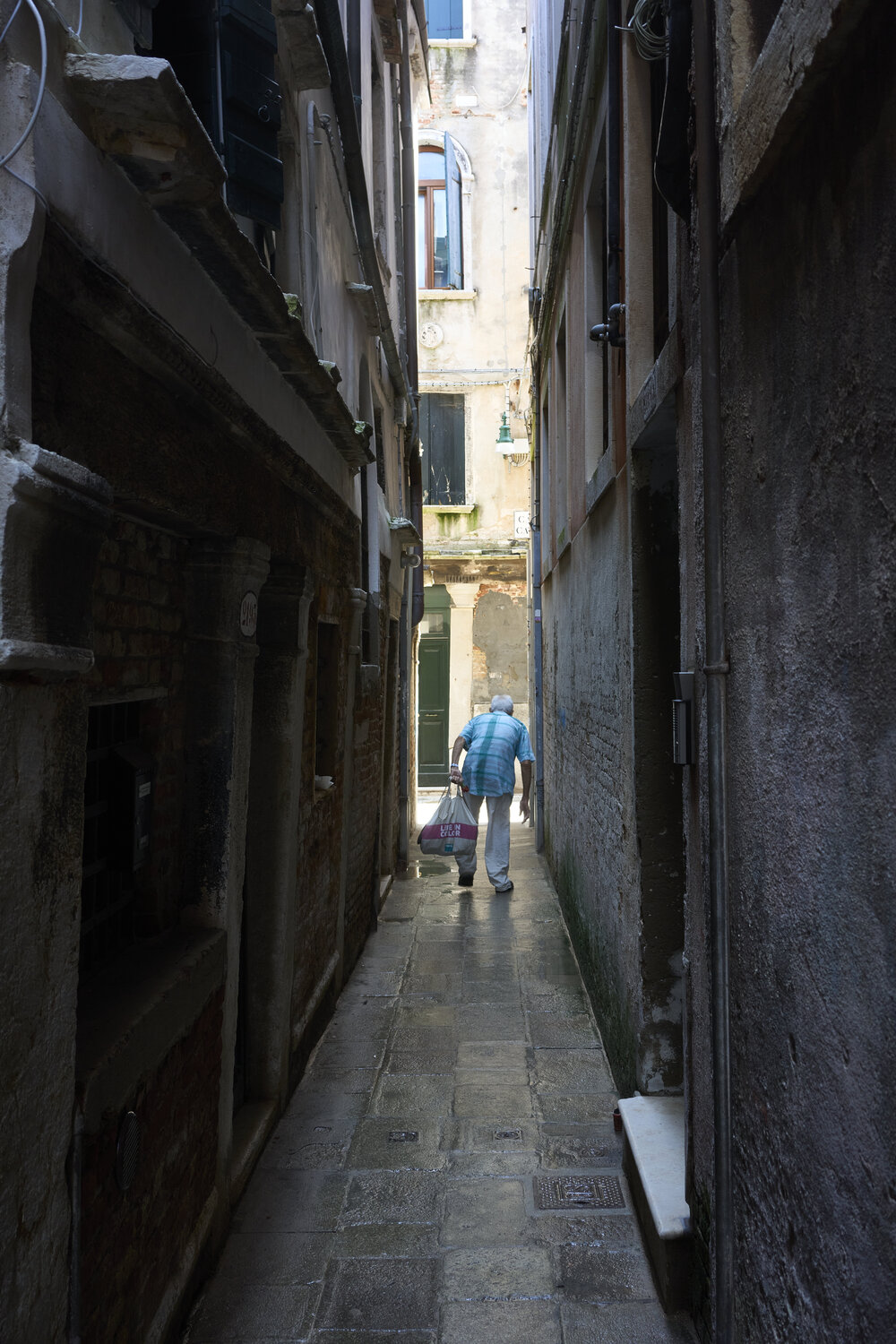 Narrow Passage, Venice Sigitas Baltramaitis