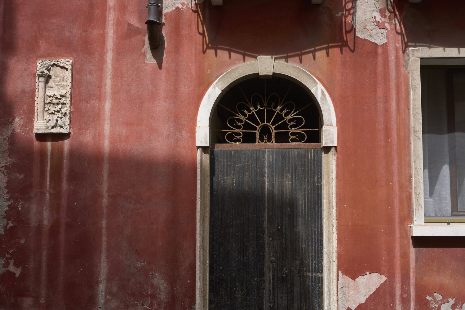 Venetian Red Sigitas Baltramaitis Fotografia in vendita