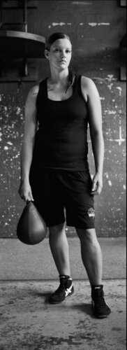 JENNIFER  von Andrea Santolaya, Fotografie kaufen auf Singulart