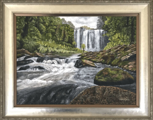 Whangarei Waterfalls di Peter Whitcombe, Pittura in vendita su Singulart